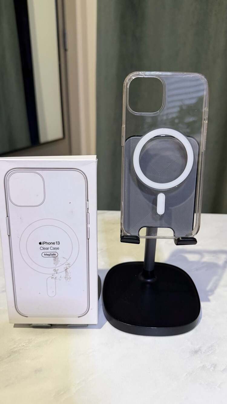 Apple iPhone 13 Clear Case with MagSafe